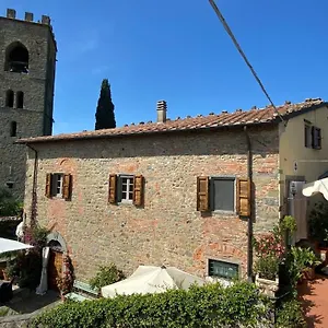  Vakantiehuis La Magione Dei Todaro Italië